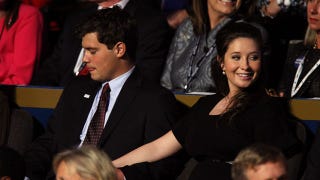 Illustration for article titled Bristol Palin's New Memoir Makes Levi Johnston Sound Like Kind Of A Dick