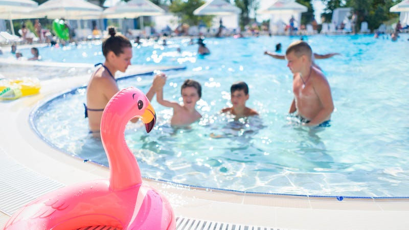 Illustration for article titled Teach Your Kid What to Do If Someone Grabs Them While Swimming