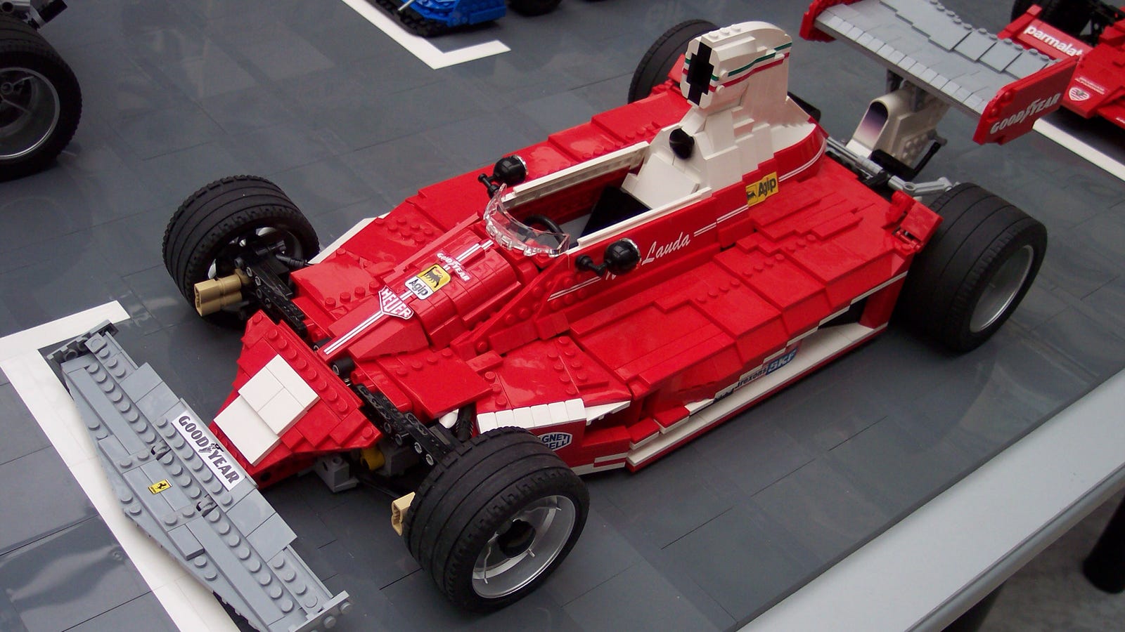 lego aston martin f1