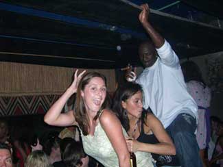 Illustration for article titled Michael Jordan Ready To Bag Champaign Coeds