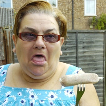 Illustration for article titled Flasher's Victim Says She's Off Men & Sausages