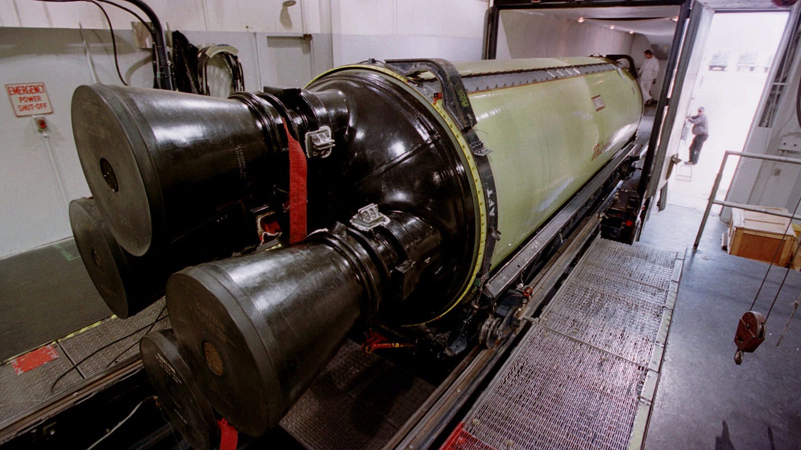 Why The U.S. Must Get Rid Of Its Land-Based Nuclear Missiles