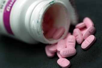 Illustration for article titled Study: For Mild Depression, Antidepressants No Better Than Placebo