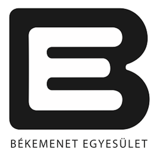 Illustration for article titled A Békemenetnek megtetszett a Bomba energiaital logója