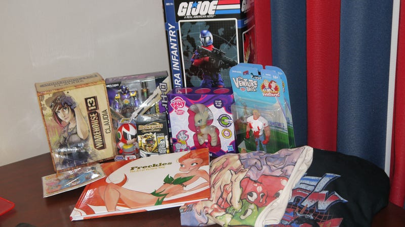 Illustration for article titled Comic-Con 2012: The Swag So Far
