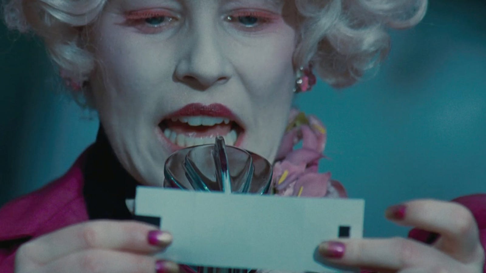 An Incredibly Detailed Super Statistical Hunger Games Survival Analysis