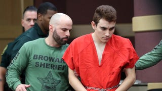 Alleged Parkland, Fla., Shooter Has Received Sexual Photos, Fan Mail and Hundreds of Dollars in Donations While Awaiting Trial: Report