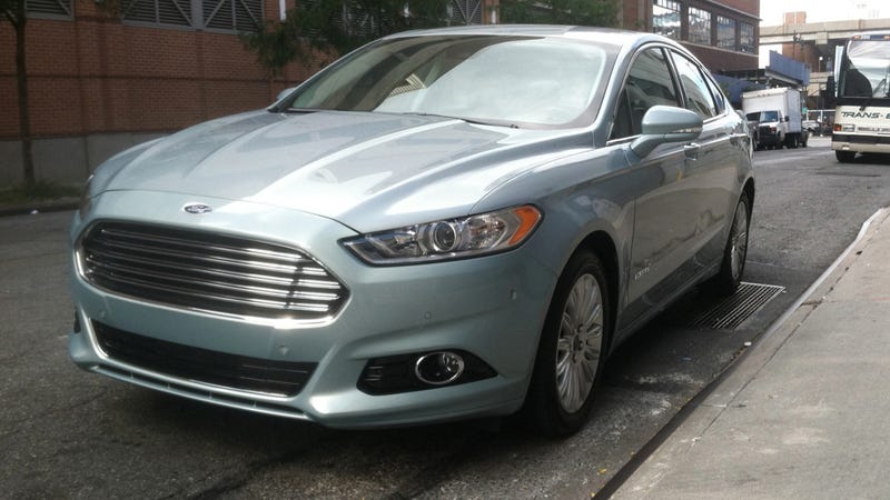 Ford Fusion Hybrid Looks Like An Aston Martin And Isn T