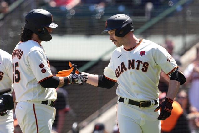 Likely sporting new-look lineup, Giants host Pirates