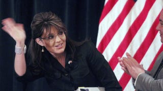 Illustration for article titled Sarah Palin Feeds The Press, Says She May Still Run For President