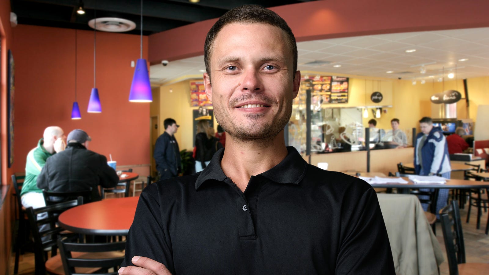 Manager Of Combination Taco Bell/KFC Secretly Considers It Mostly A Taco Bell