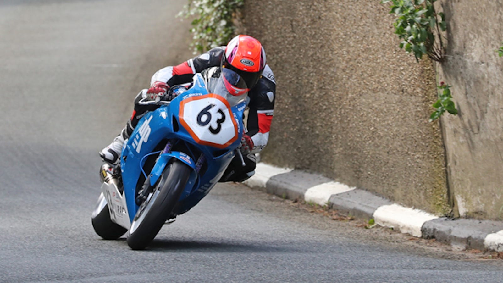 Superstock Competitor Second Isle Of Man TT Death This Year