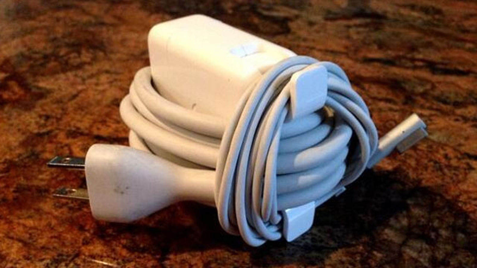 macbook pro power cord light soft