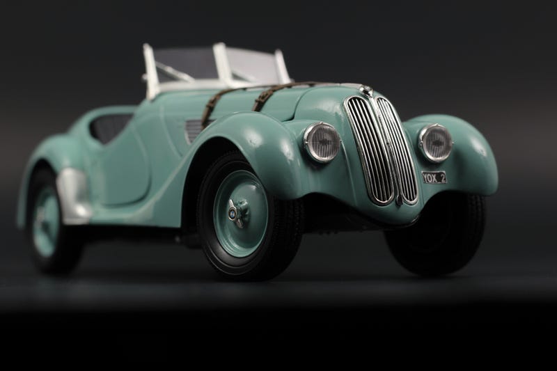 Illustration for article titled The Cultivated Collector Wanted a Green 328, So I Built One