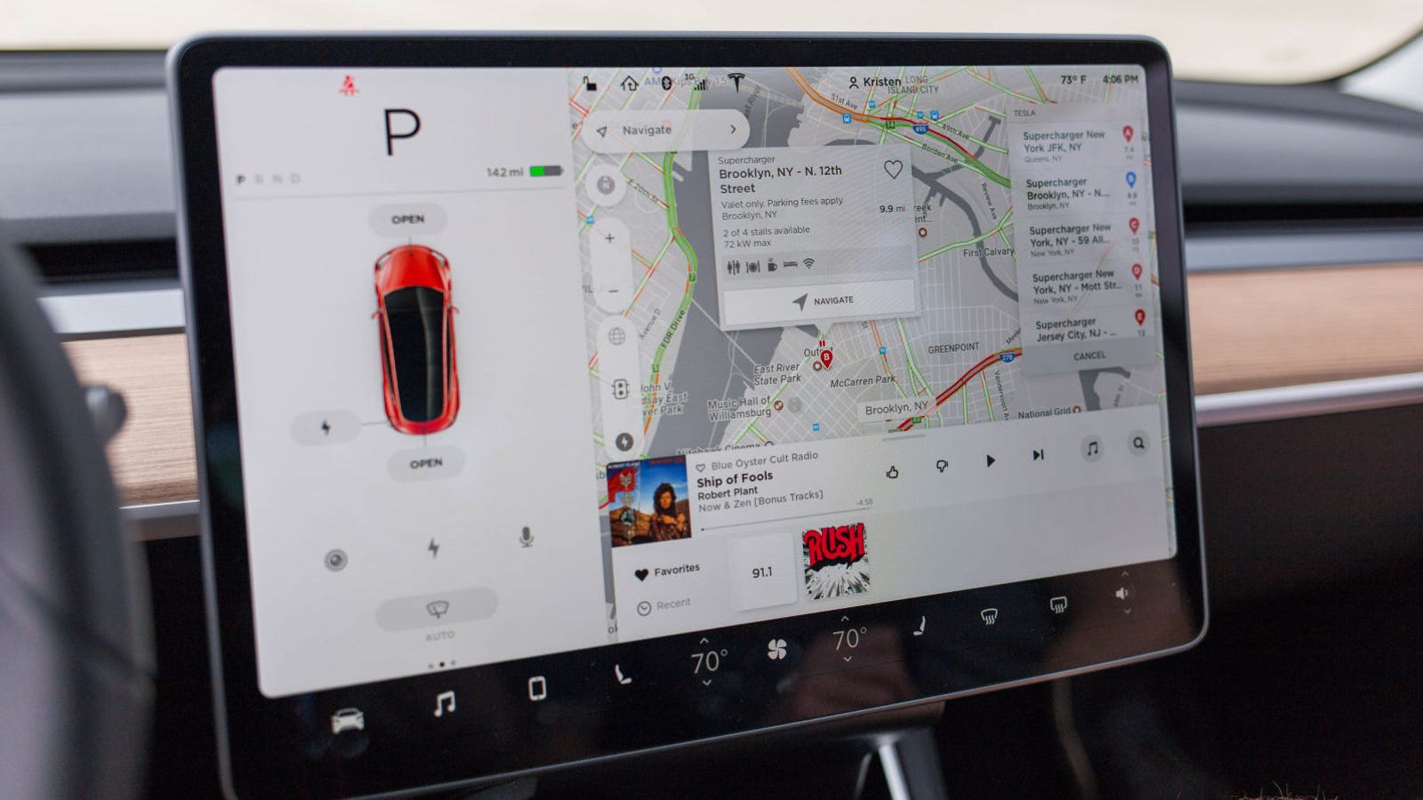 Car UI Tesla