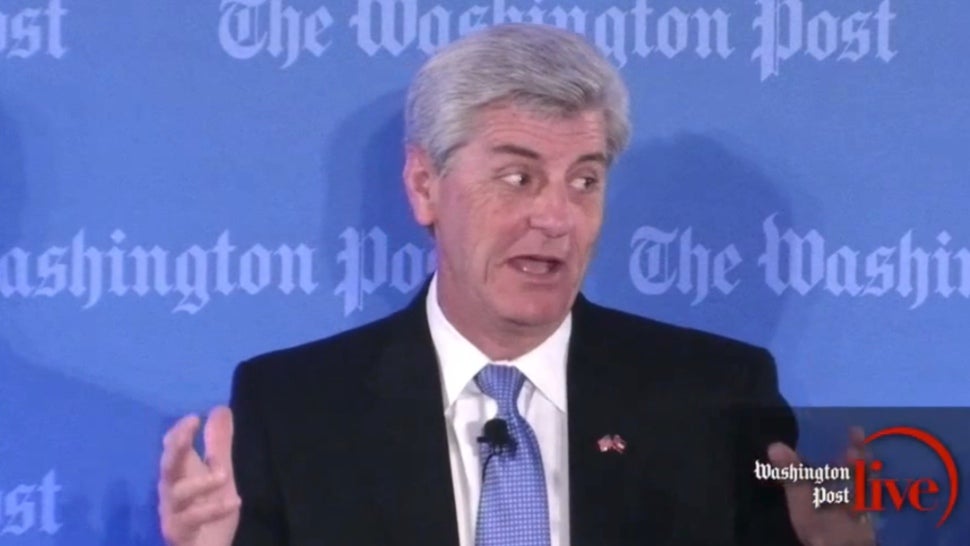 Mississippi Governor Blames Educational Troubles on Working Mothers