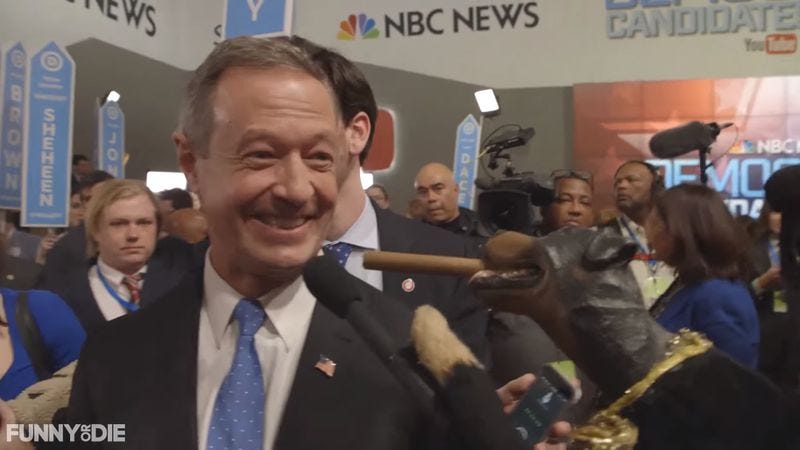 Illustration for article titled Triumph The Insult Comic Dog works his magic at a Democratic debate
