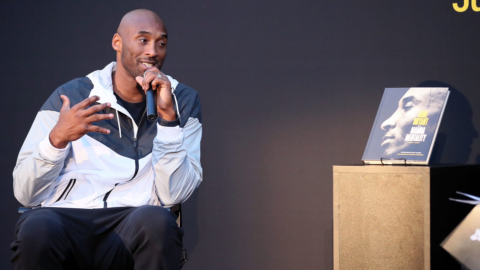 Kobe Bryant faces dilemma: Eat cow tongue, or gently ...