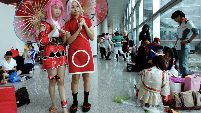 Illustration for article titled Even If You're Cosplaying, Isn't Opening Umbrellas Inside Bad Luck?