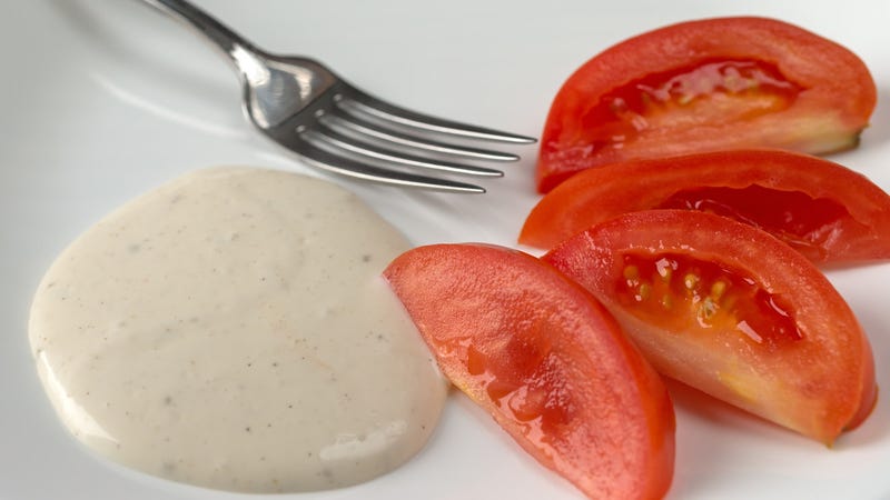 Illustration for article titled Ranch now beating ketchup in condiment wars, says ranch manufacturer
