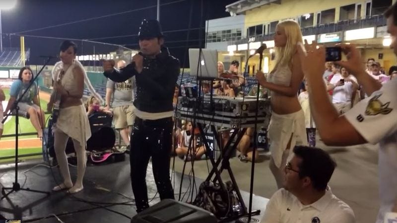 Illustration for article titled Corey Feldman says BaseballGate cost him a Special Olympics gig