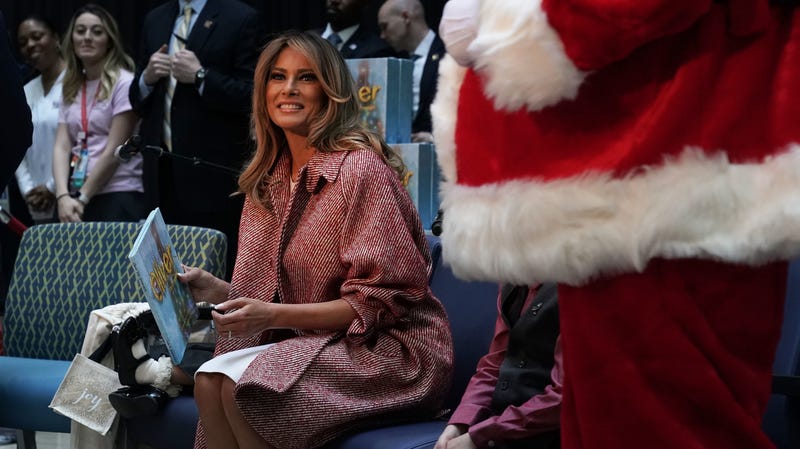 Illustration for article titled While Your Brain Was Atrophying During the Mueller Testimony, Melania Was Planning Her Christmas Decor