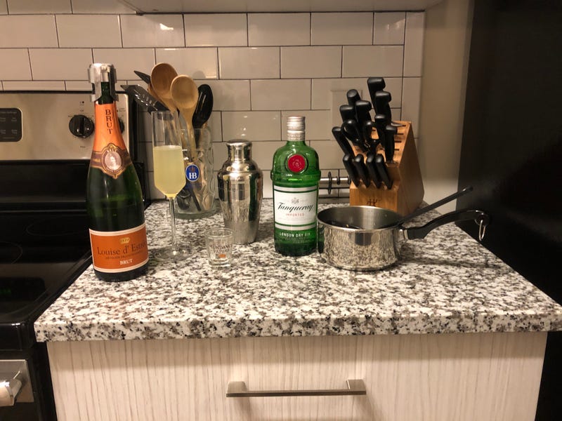 Illustration for article titled I'm making French 75s tonight