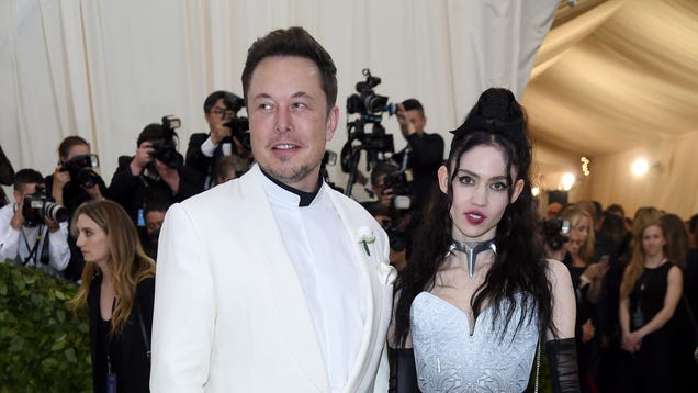 I Had No Idea Who Grimes Is, But After 20 Minutes of Misinformed Research, Reports She's Dating Elon Musk Make Sense