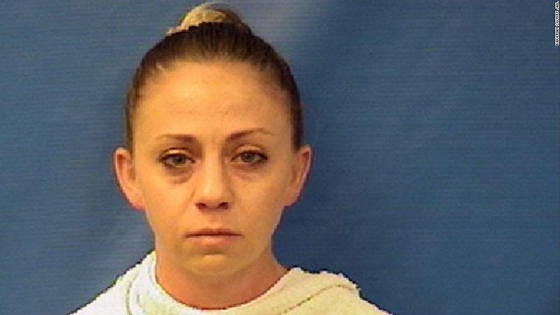 Illustration for article titled Amber Guyger Charged with Manslaughter; Officials Dispute Story Over Potential Murder Charge