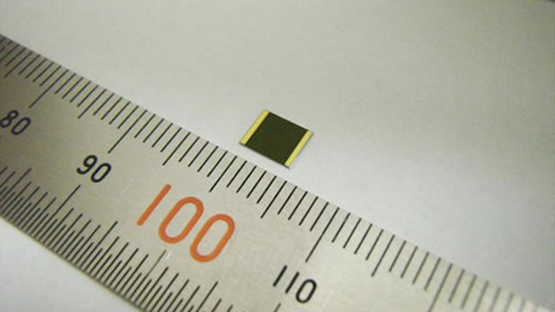 Illustration for article titled The World's Most Efficient Solar Cell Is a Tiny Little Miracle