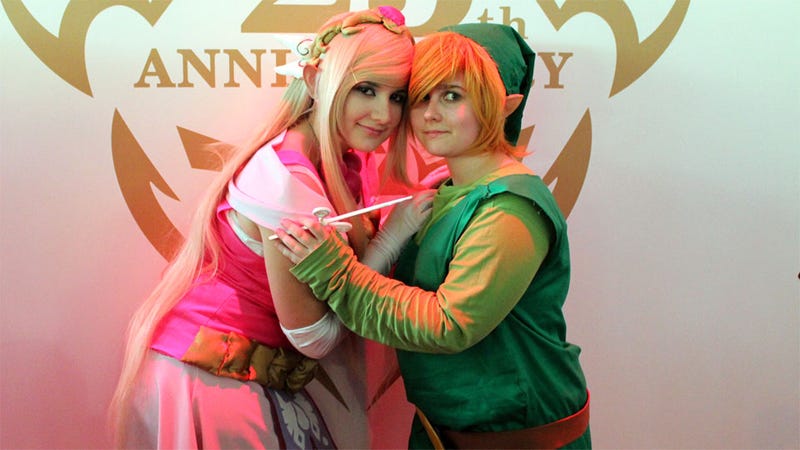The Sweet Superb And Scary Cosplay Of Gamescom 2011