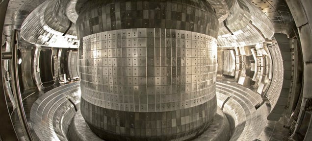 photo of Chinese Fusion Test Creates 90 Million °F for 102 Seconds image
