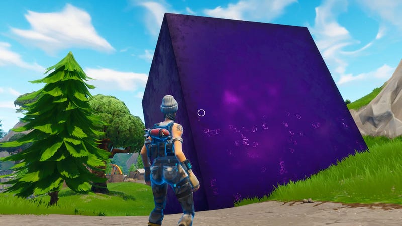 What is the cube in fortnite