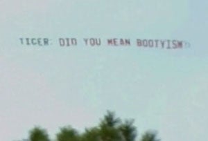 Illustration for article titled Plane Owner Claims FAA Shake Down Over Masters "Bootyism" Banner