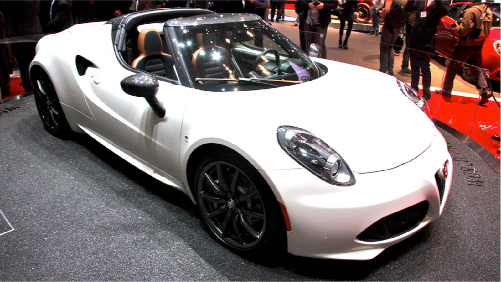 The Alfa Romeo 4c Spider Comes With Traditional Headlamps