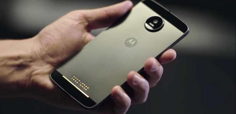 Illustration for article titled Moto Z es el nuevo smartphone de Lenovo que puede transformarse gracias al uso de mĂłdulos