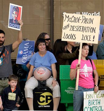 Illustration for article titled Pundits Continue To Blame Palin-Hate On Baby-Killing Broads