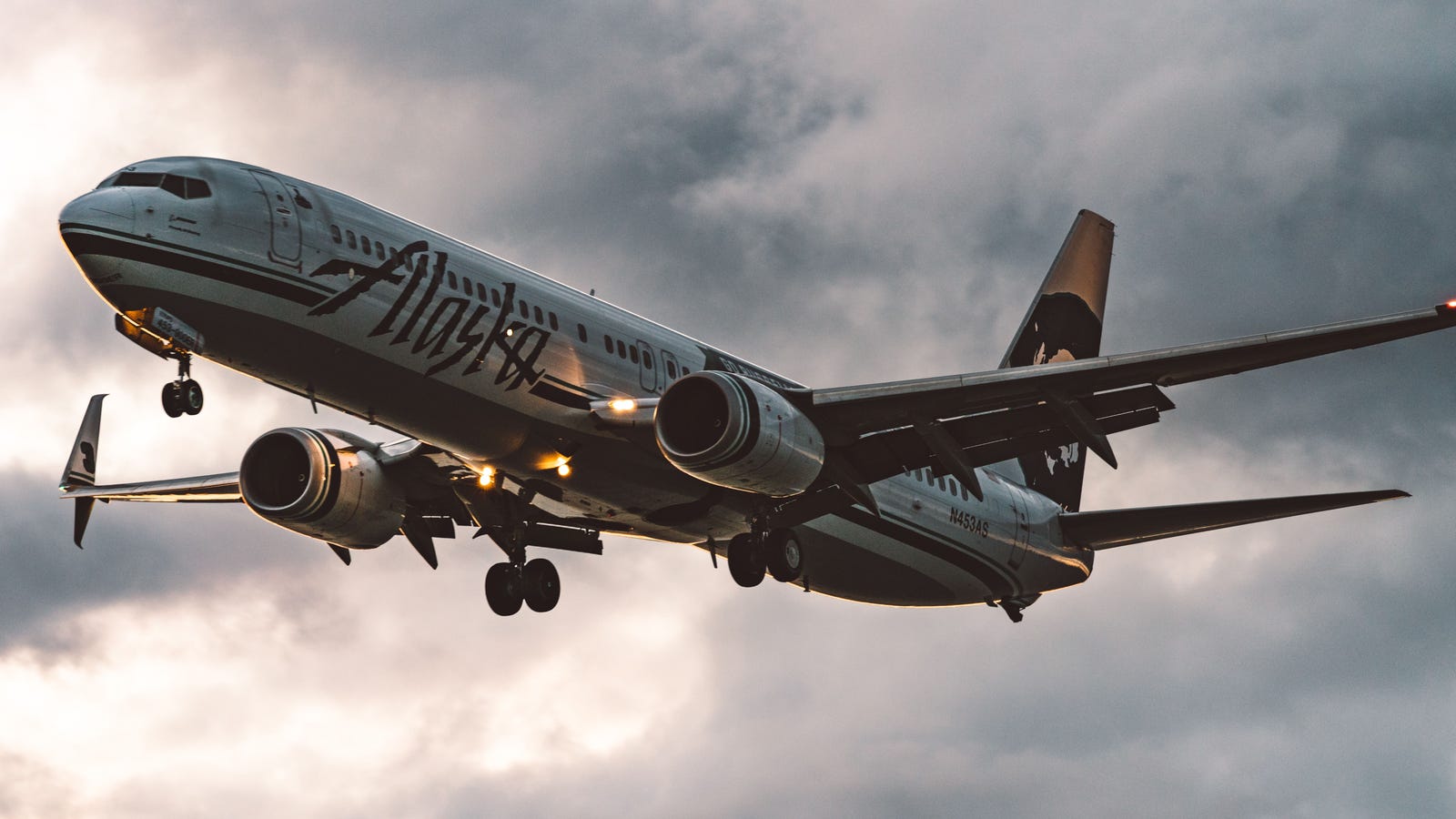 Take An Impromptu Trip With Alaska Airlines' Year-End