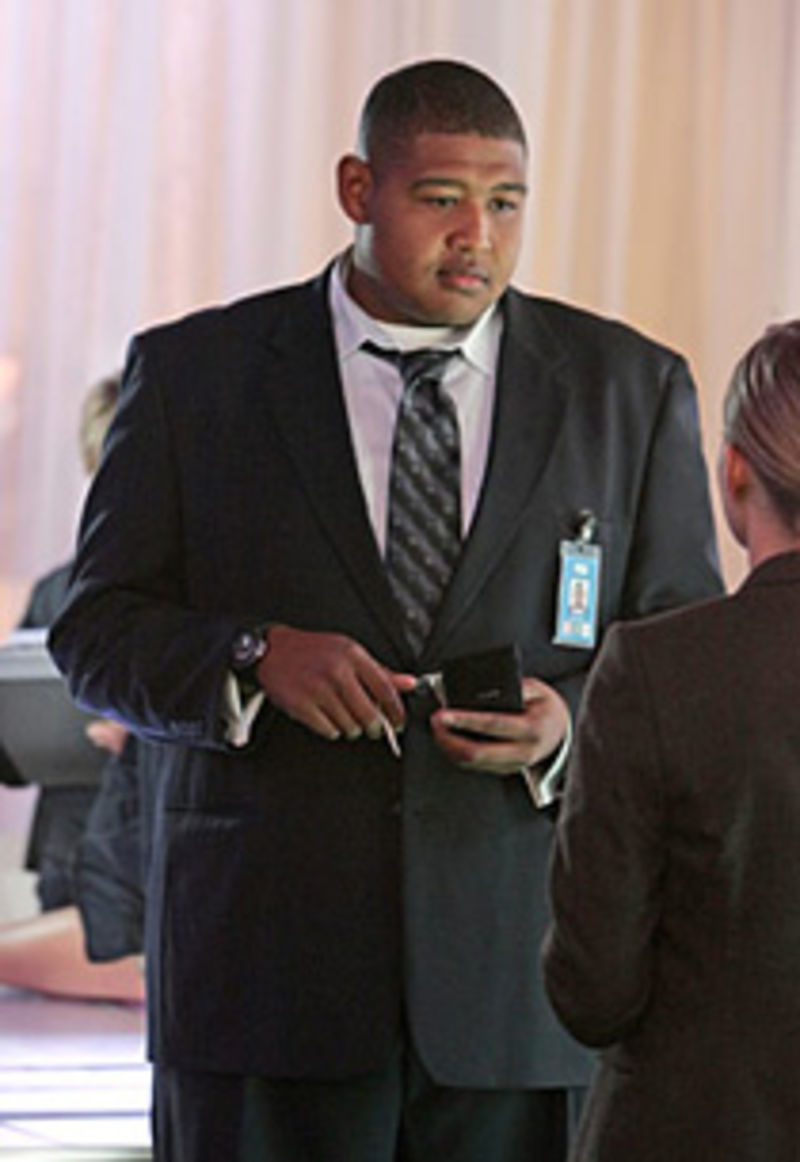 Illustration for article titled The Black and Blue Line on TV