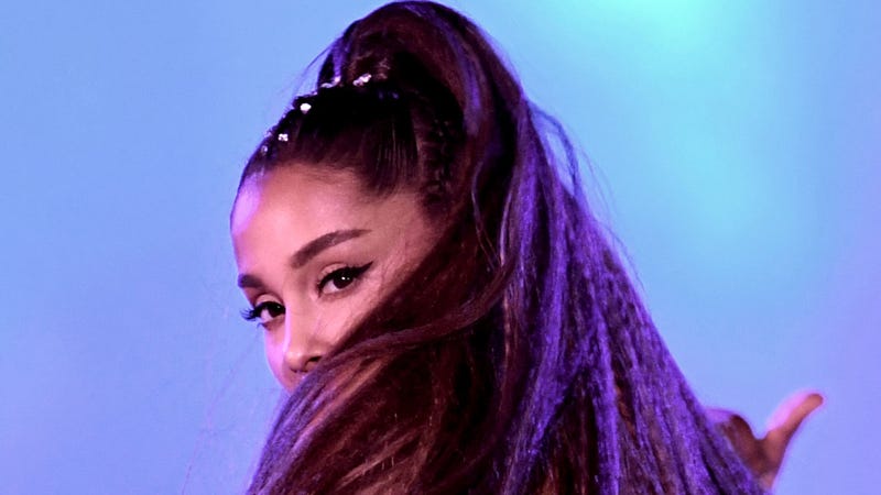 Illustration for article titled Ariana Grande's 'thank u, next' Rockets to Where It Belongs: Number 1, Baby