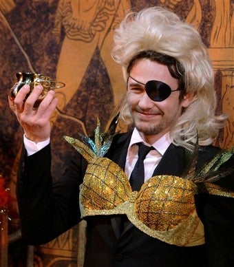 Illustration for article titled 16 Things We Wish James Franco Would Do