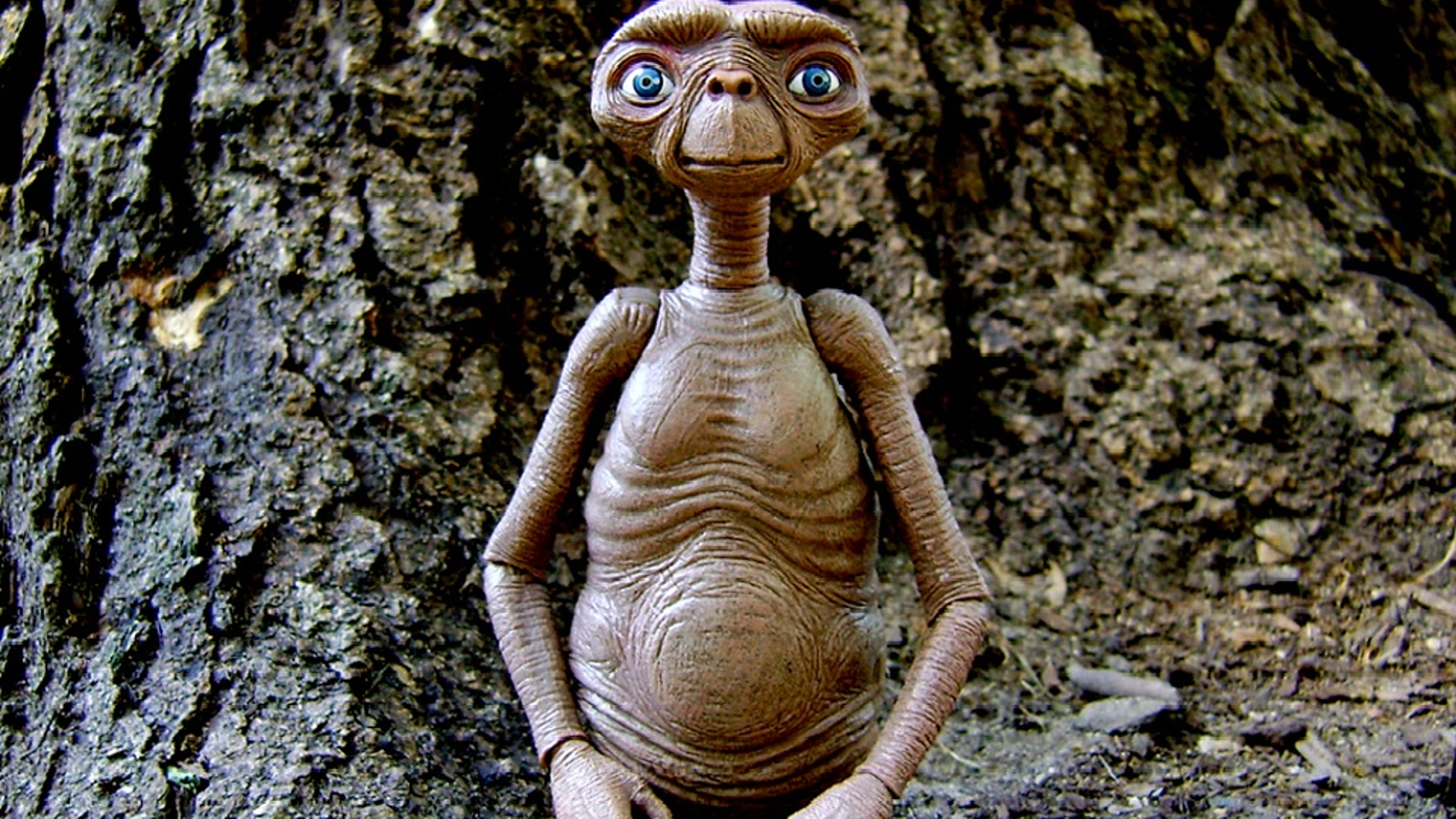 downloading E.T. the Extra-Terrestrial