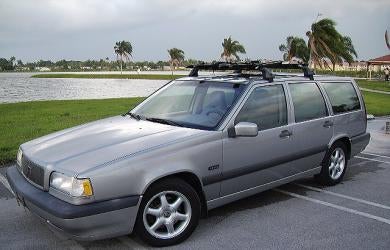 Illustration for article titled For Sale: Volvo 850 5 speed wagon