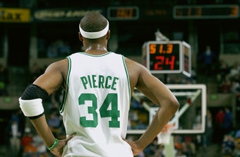 Illustration for article titled LA Times Writer Kicks Off Finals Fever With Questionable Paul-Pierce-Stabbing "Joke"