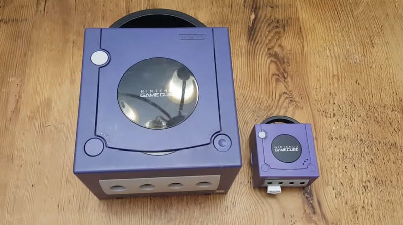 Illustration for article titled Tiny Little GameCube Works, Is Asking To Get Its Cheeks Pinched