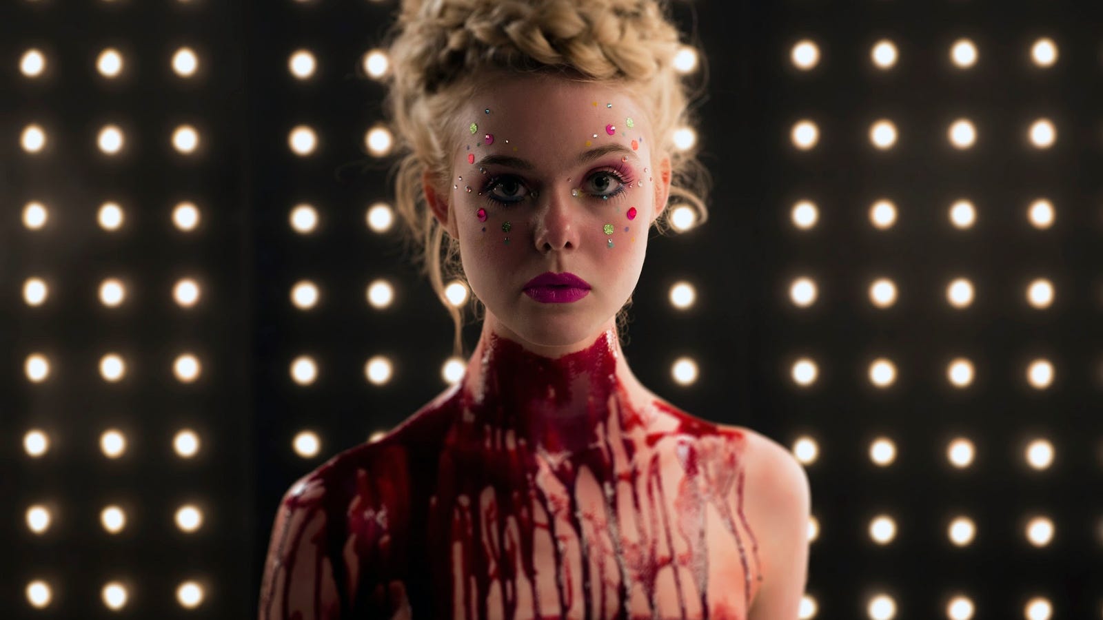 2019 year - Elle Fanning Is A Dangerous (And Possibly Deadly) Model In The Neon Demon 2019 year