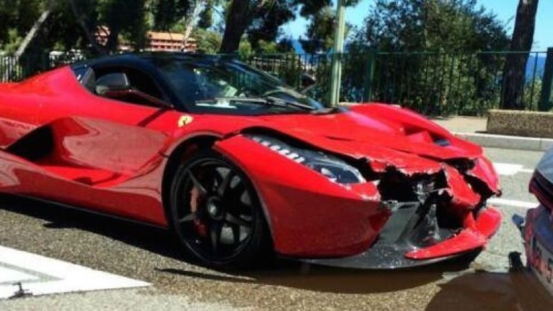 Ferrari LAFERRARI crash