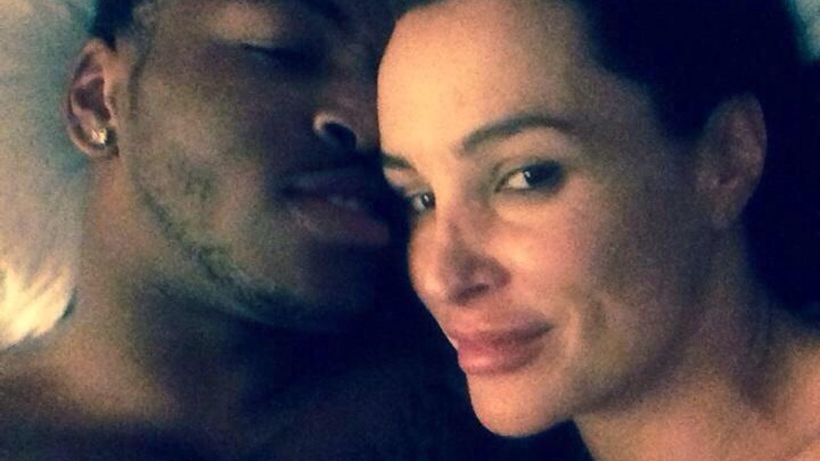 Notre Dame Wr Takes Cute Selfie In Bed With Porn Star Lisa Ann