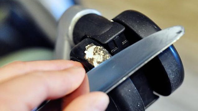 Clean Your Office Chair's Wheels More Effectively with a Butter Knife