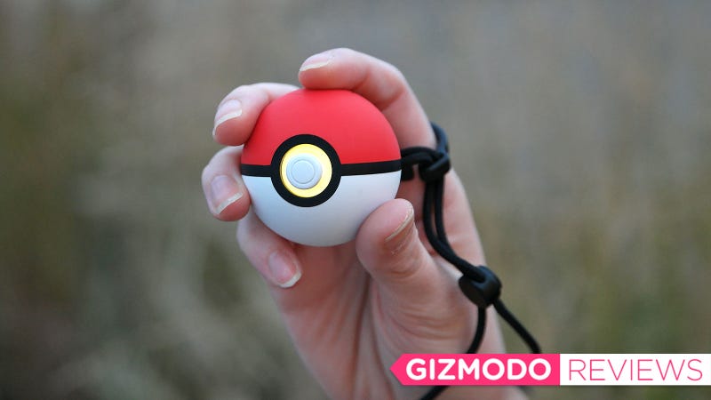 Poke ball plus